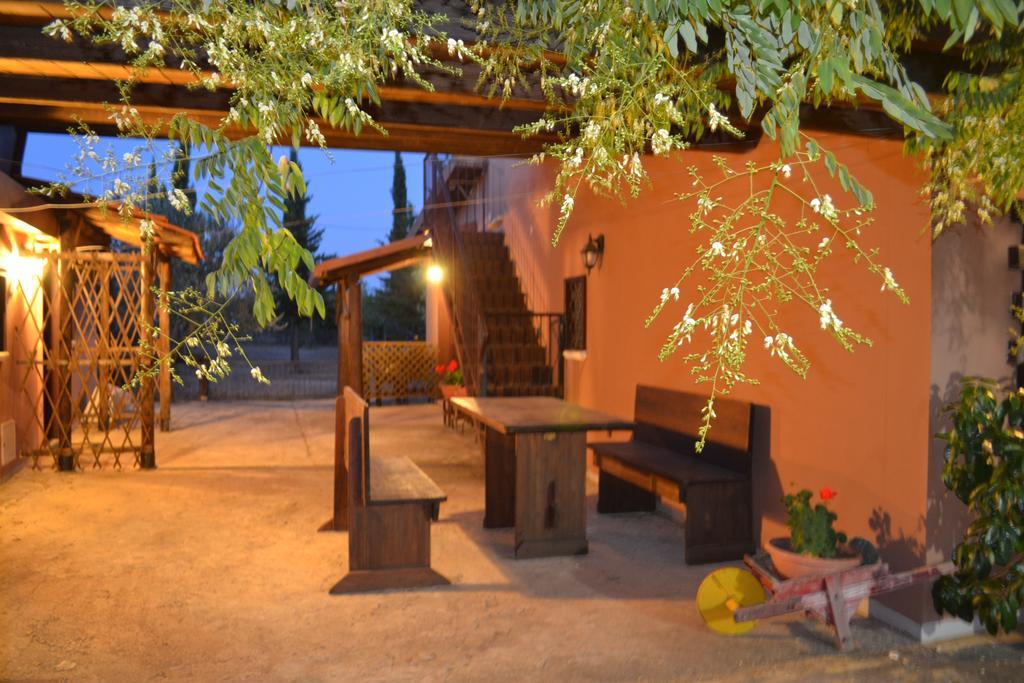 B&B Le Stagioni Castel Del Monte  Buitenkant foto